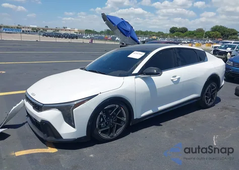 2025 Kia K4 Gt-Line из США, поврежденный, VIN 3KPFW4DE3SE037544